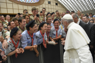 27-À l'Union internationale des Guides et Scouts d'Europe - Fédération du Scoutisme Européen