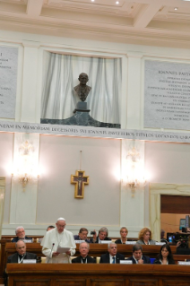 6-A los partecipantes en el seminario sobre "Derecho humano al agua" organizado por la Pontifica Academia de las Ciencias [23-24 de febrero de 2017]