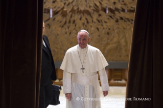 0-Audiencia a los miembros de la Comunidad Católica Shalom