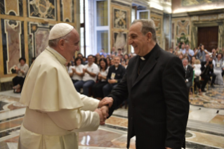 0-A los participantes en un Congreso sobre el tema &#x201c;La teología de la ternura en el Papa Francisco&#x201d;