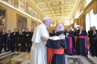 2-Ai Sacerdoti e ai Membri della Curia dell'Arcidiocesi di Valencia (Spagna)