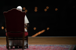 12-Way of the Cross presided over by the Holy Father - Good Friday