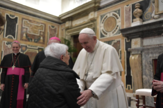2-Ai Membri della "Archicofrad&#xed;a de la Virgen de la Cinta" di Tortosa (Spagna)