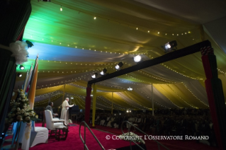 4-Viaggio Apostolico: Incontro con le Autorità del Kenya e con il Corpo Diplomatico