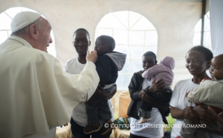 18-Viaggio Apostolico: Incontro con il Clero, i Religiosi, le Religiose ed i Seminaristi a Nairobi