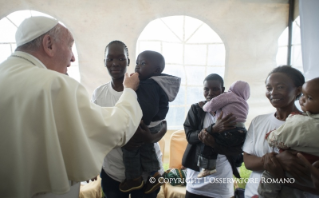 18-Voyage apostolique : Rencontre avec le clerg&#xe9;, les religieux, les religieuses et les s&#xe9;minaristes à Nairobi