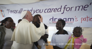 19-Viaggio Apostolico: Incontro con il Clero, i Religiosi, le Religiose ed i Seminaristi a Nairobi