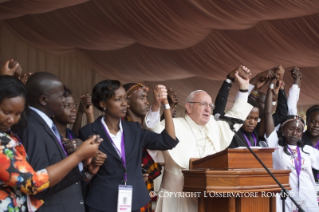 0-Viaggio Apostolico: Incontro con i giovani a Nairobi