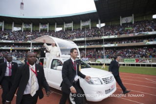 15-Viaggio Apostolico: Incontro con i giovani a Nairobi