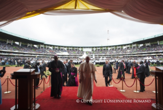 19-Apostolic Journey: Meeting with the young people at Kasarani Stadium 