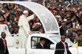 6-Apostolic Journey: Holy Mass at Nairobi University Campus