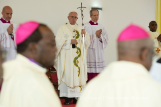 8-Apostolic Journey: Holy Mass at Nairobi University Campus