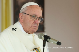 9-Apostolic Journey: Holy Mass at Nairobi University Campus