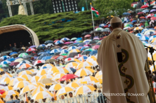 14-Apostolic Journey: Holy Mass at Nairobi University Campus