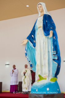 15-Viaje apostólico: Santa Misa