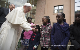 15-Viaje apostolico: Visita a la Oficina de las Naciones Unidas en Nairobi