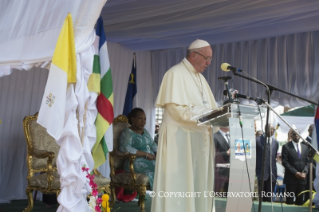 4-Viagem Apostólica: Encontro com a Classe Dirigente e com o Corpo Diplomático em Bangui (República Centro-Africana) 