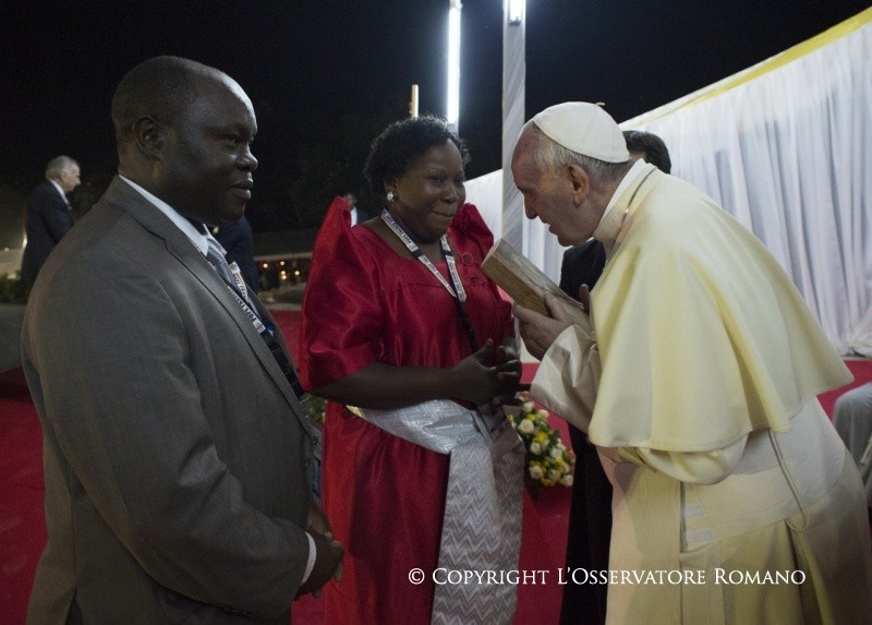 12-Apostolic Journey: Visit to Munyonyo and greeting to Catechists and Teachers