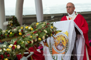 16-Viaje apostólico: Santa Misa por los mártires de Uganda 