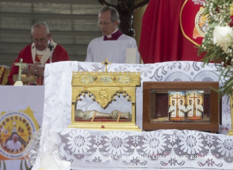 19-الزيارة الرّسولية إلى أوغندا - القدّاس الإلهي في مزار شهداء أوغندا، ناموغونغو