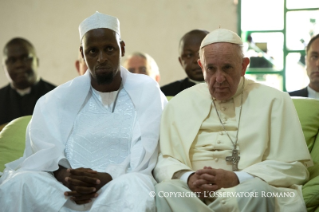 5-Apostolische Reise: Begegnung mit der muslimischen Gemeinde in Bangui