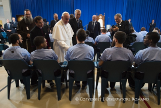 6-Viaggio Apostolico: Visita ai detenuti 