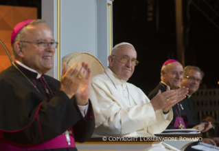 3-Apostolic Journey: Prayer vigil for the Festival of families at the B. Franklin Parkway 