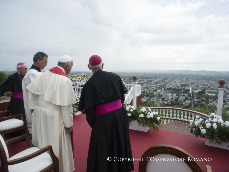 4-Bendici&oacute;n de la ciudad de Holgu&iacute;n