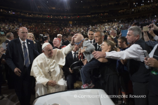 4-Viagem Ap&#xf3;stolica: Santa Missa no Madison Square Garden 