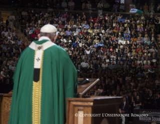 6-Apostolic Journey: Holy Mass 