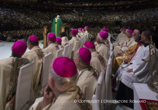 17-Apostolic Journey: Holy Mass 