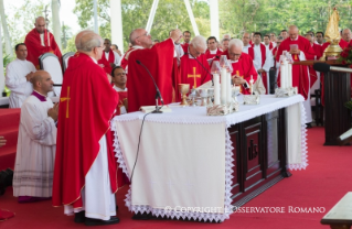 8-Voyage apostolique : Messe 