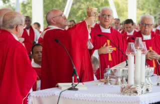 9-Voyage apostolique : Messe 
