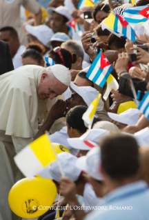 4-Apostolic Journey: Holy Mass 