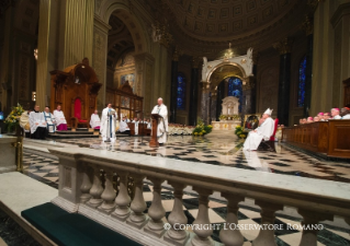 12-Apostolic Journey: Holy Mass with the Bishops, Clergy, Men and Women Religious of Pennsylvania 