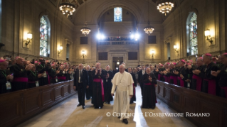 3-Apostolic Journey: Meeting with bishops taking part in the World Meeting of Families 