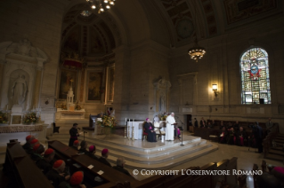 7-Apostolic Journey: Meeting with bishops taking part in the World Meeting of Families 