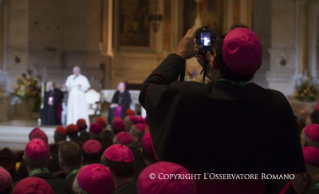 8-Apostolic Journey: Meeting with bishops taking part in the World Meeting of Families 