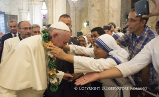 1-Viagem Apost&#xf3;lica: Celebra&#xe7;&#xe3;o das V&#xe9;speras com os Sacerdotes, Religiosos, Religiosas e Seminaristas