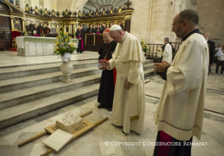 11-Viagem Apost&#xf3;lica: Celebra&#xe7;&#xe3;o das V&#xe9;speras com os Sacerdotes, Religiosos, Religiosas e Seminaristas