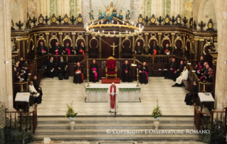 12-Viagem Apost&#xf3;lica: Celebra&#xe7;&#xe3;o das V&#xe9;speras com os Sacerdotes, Religiosos, Religiosas e Seminaristas