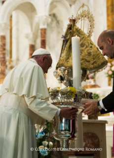 2-Prayer to the &#x201c;Virgen de la Caridad del Cobre&#x201d;