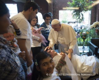 0-Viaggio Apostolico: Visita all'Ospedale Generale Pediatrico “Niños de Acosta Ñu” 