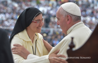 12-Viaggio Apostolico: Incontro con il Clero, i Religiosi, le Religiose e i Seminaristi 