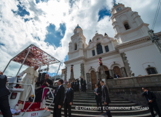 2-Viagem Apostólica: Encontro com o Clero, os Religiosos, as Religiosas e os Seminaristas 