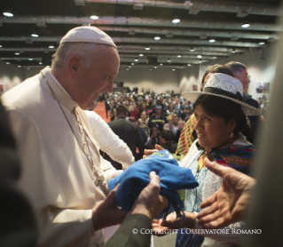 15-Viaje apostólico: Participación en el II Encuentro Mundial de los Movimientos Populares