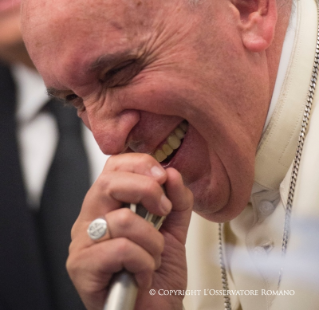 0-Apostolic Journey: In-Flight Press Conference of His Holiness Pope Francis from Paraguay to Rome 