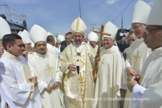 9-Apostolic Journey: Holy Mass