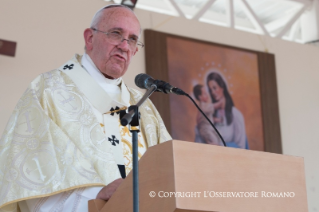 18-Apostolic Journey: Holy Mass