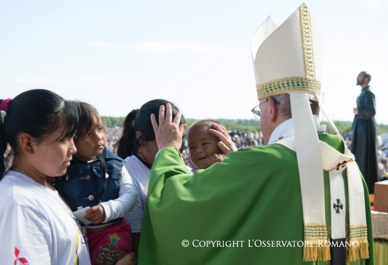13-Apostolic Journey: Holy Mass 